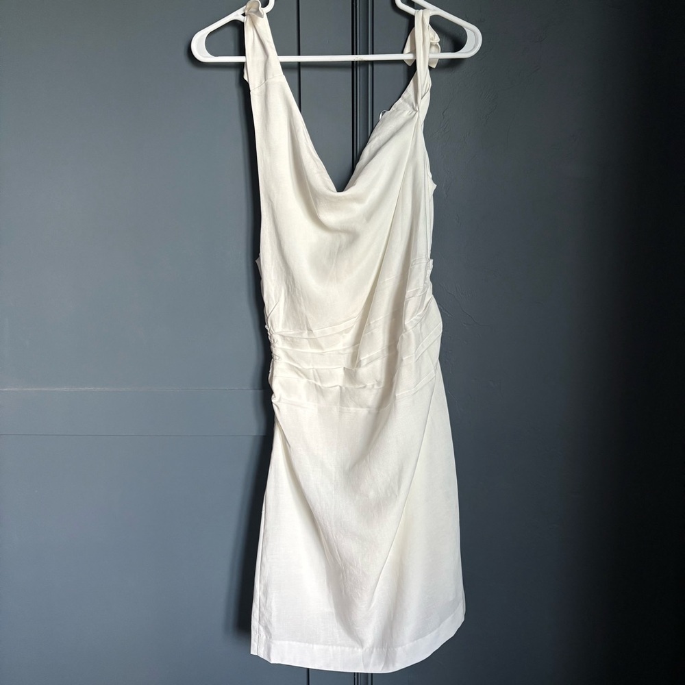 ASTR The Label Lora Mini Dress Medium White Off Shoulder Linen sorority - Picture 3 of 5